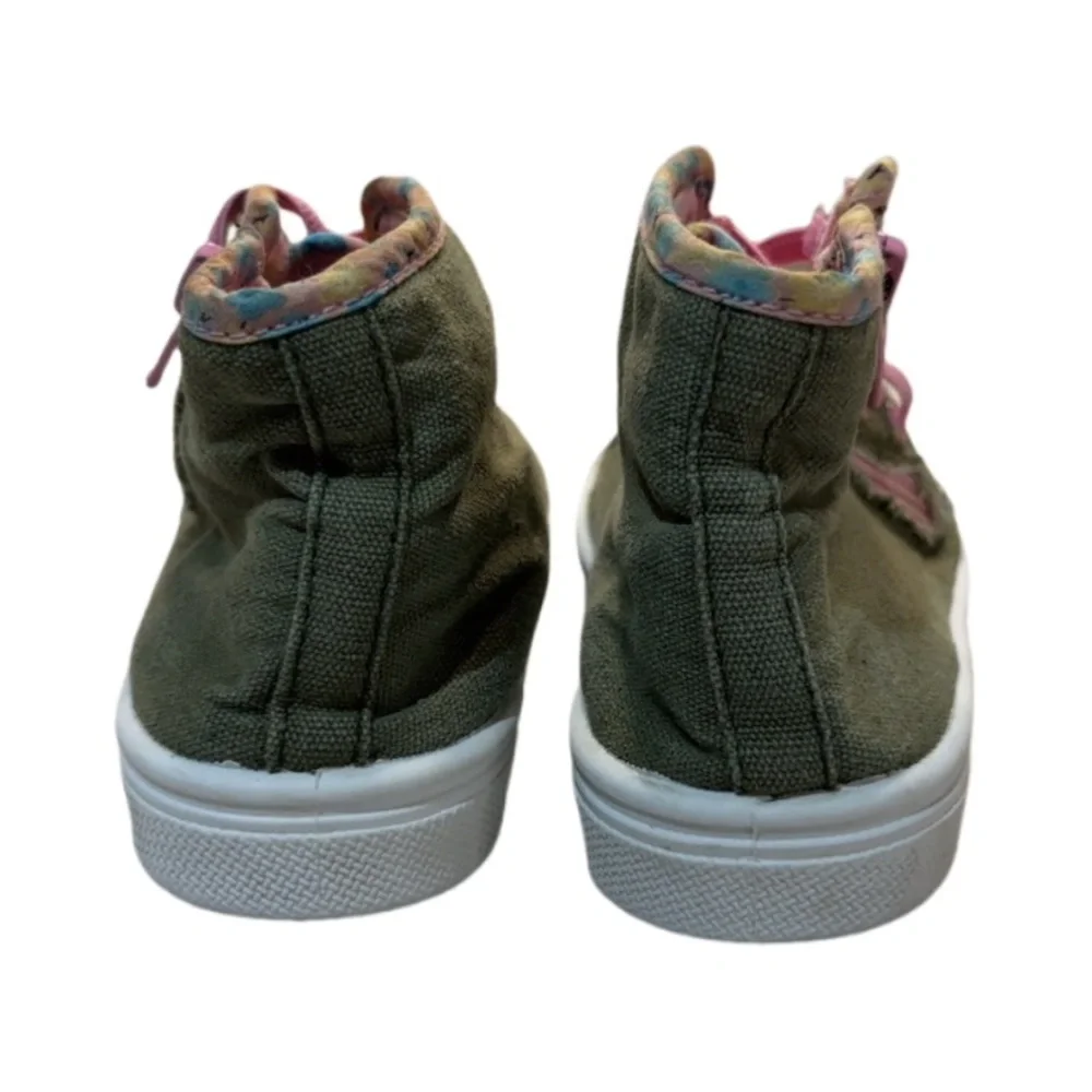 Oomphies Girls Olive Green and Pink Canvas Sneakers Athletic Athleisure Size 10C